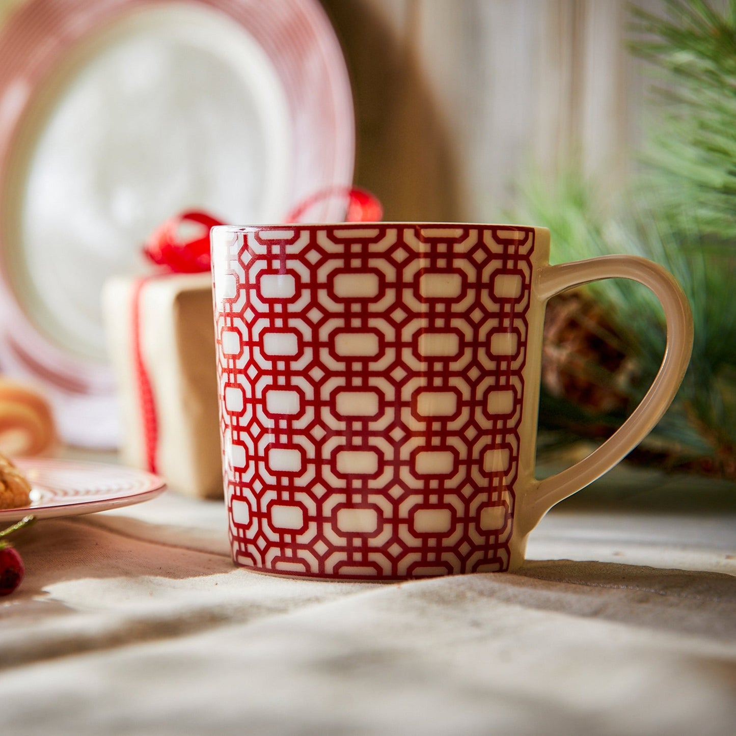 Caskata Newport Garden Gate Crimson Mug