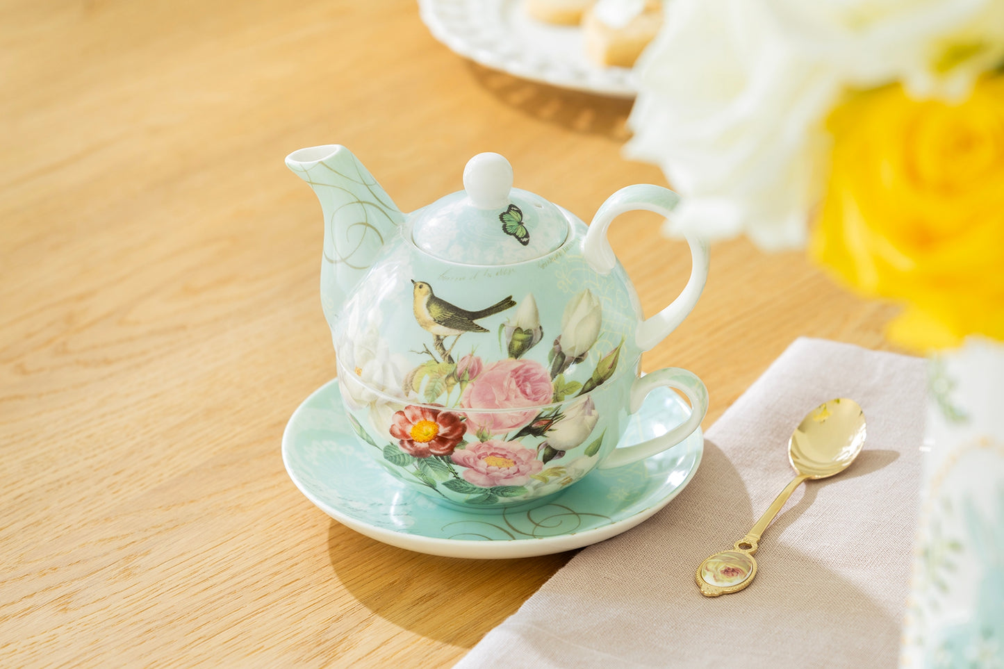 Robin's Rose Garden Fine Porcelain Tea for One Set
